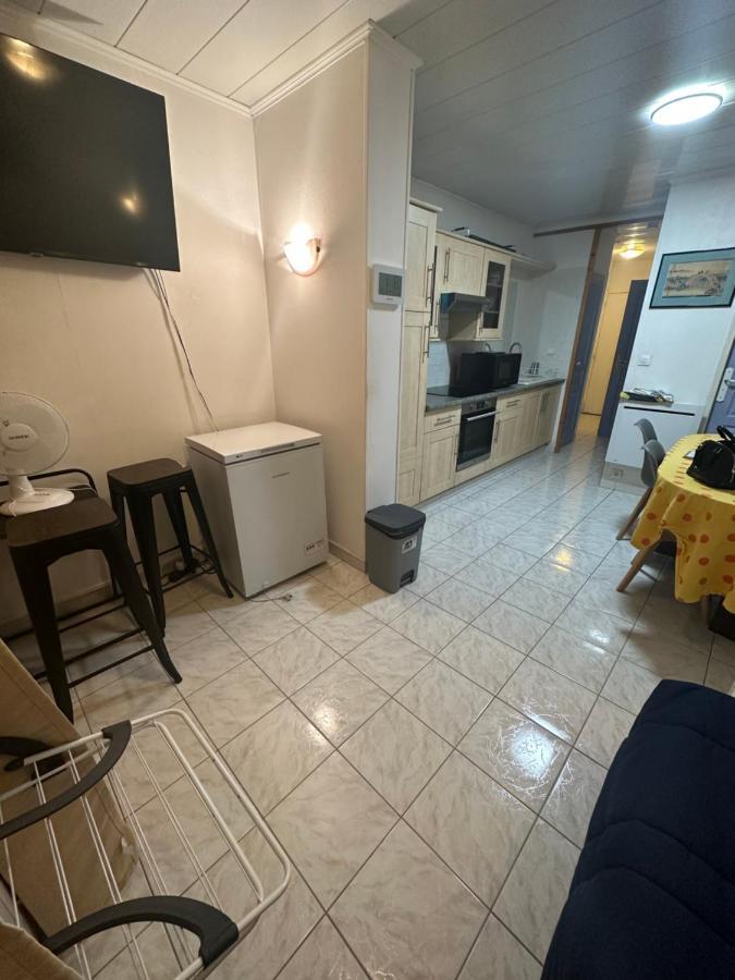 A La Semaine Ou Au Jour / Location Studio Meuble 30M² La Ciotat Buitenkant foto